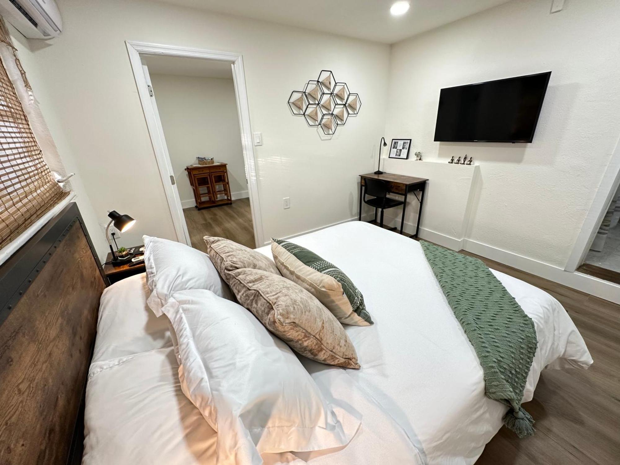 Peaceful Studio Clearwater Beach Exterior photo